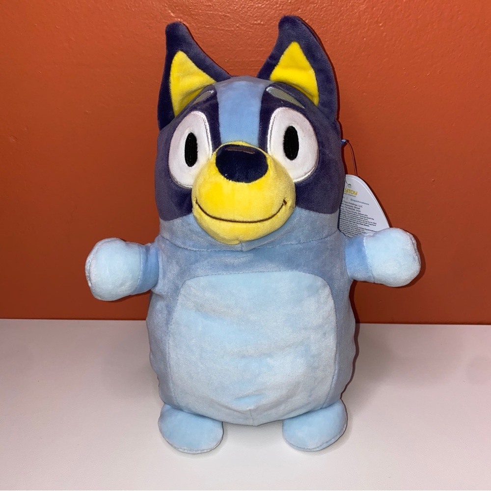 Squishmallow Hug Mee Bluey the Dog 10”